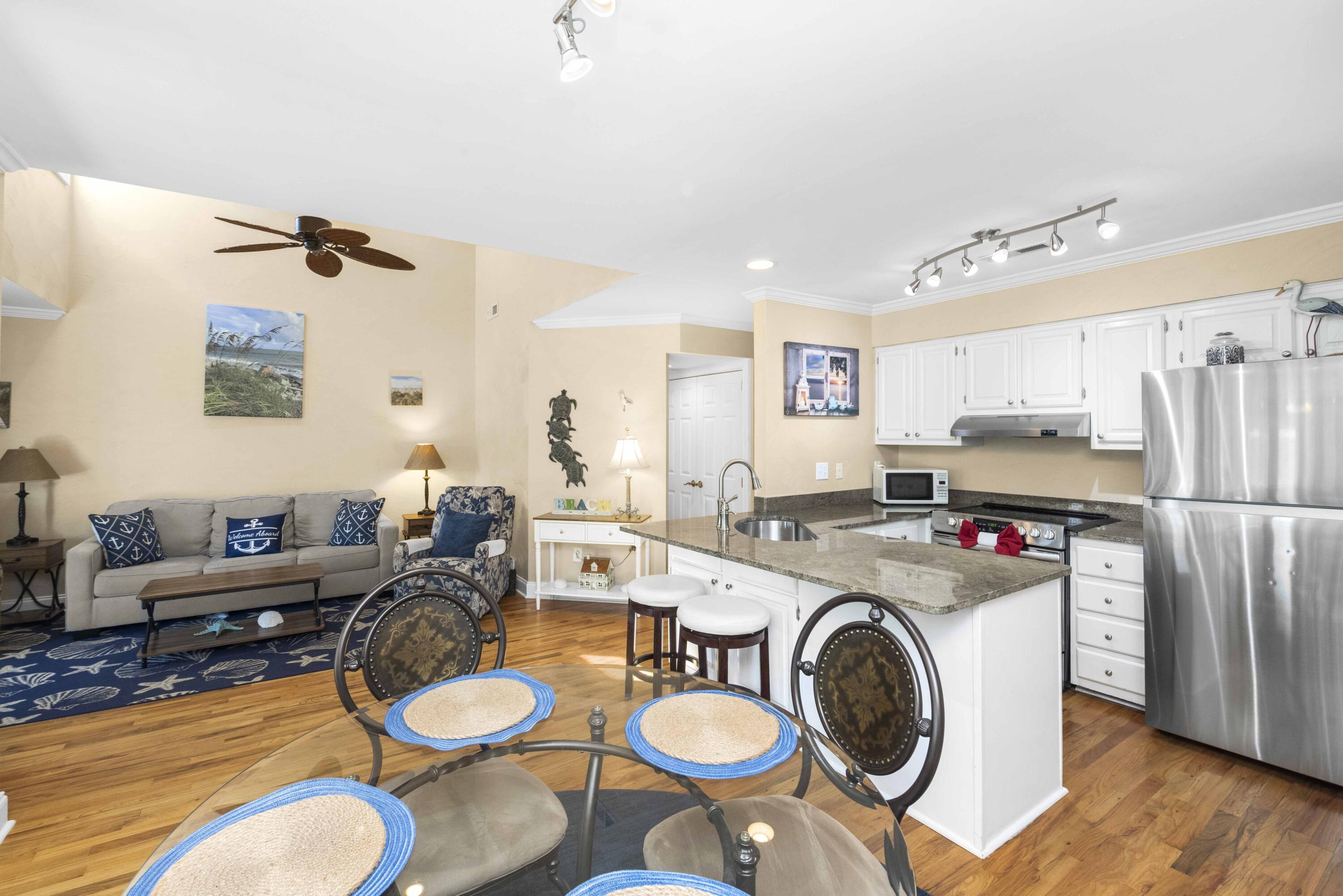 Image 2: 1638 Live Oak Park_Low Res-28