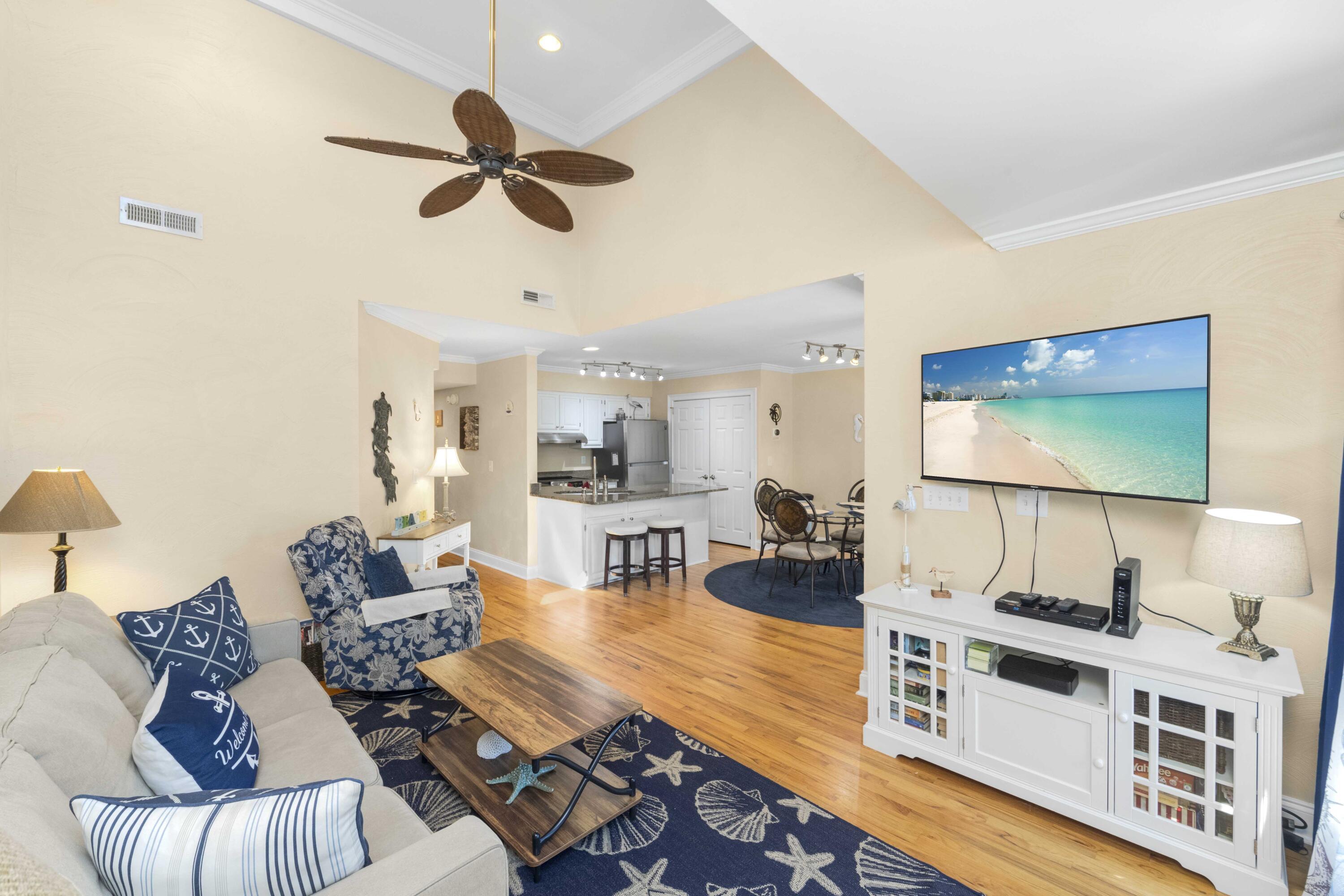 Image 3: 1638 Live Oak Park_Low Res-21