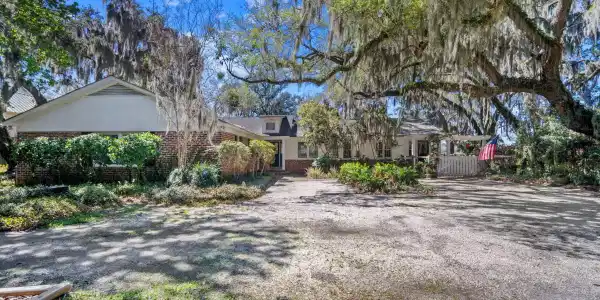 115 S Hermitage Road