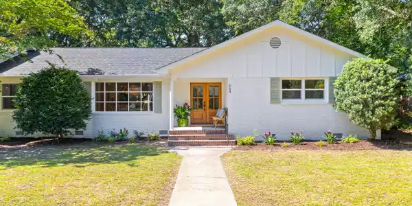 664 Highwood Circle