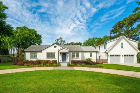 1010 Lansing Drive