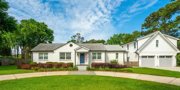 1010 Lansing Drive