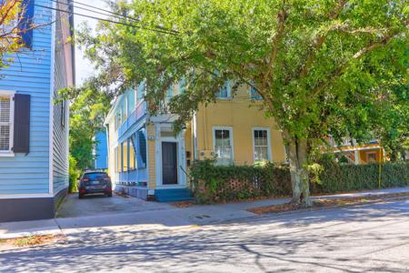 121 Coming Street