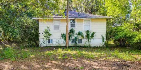 413 E Erie Avenue, Folly Beach SC 29439
