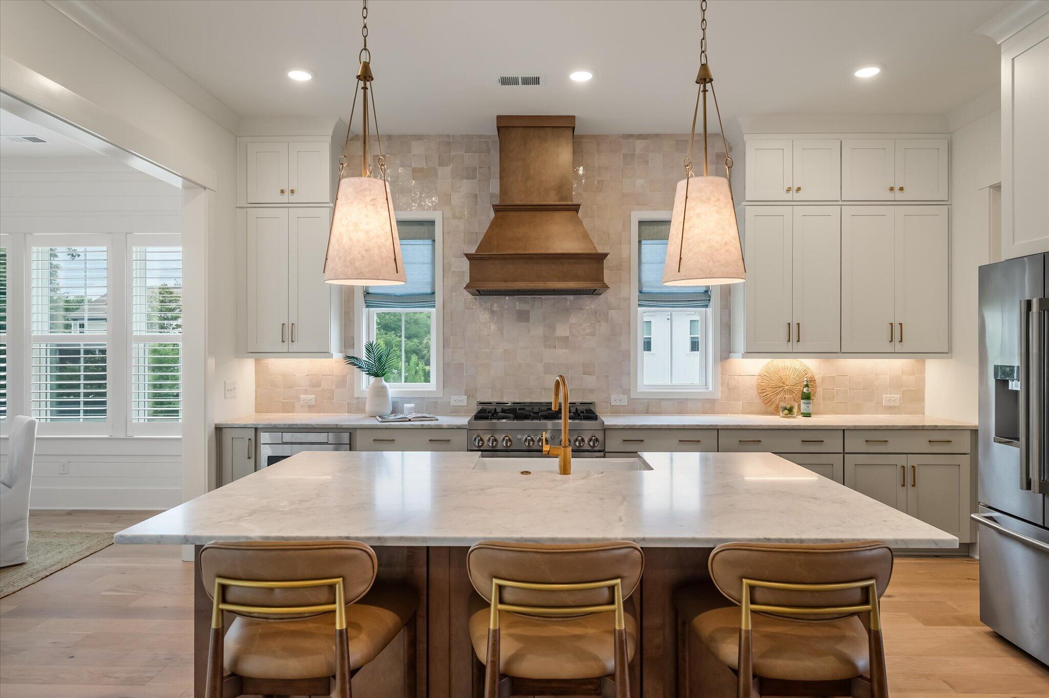 Image 1: Gourmet Kitchen