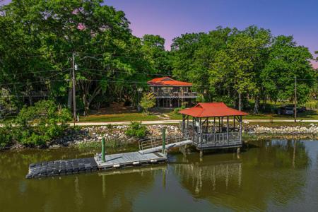 575 Fishing Creek Road, Edisto Island SC 29438