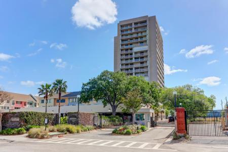 330 Concord Street # 6d, Charleston SC 29401