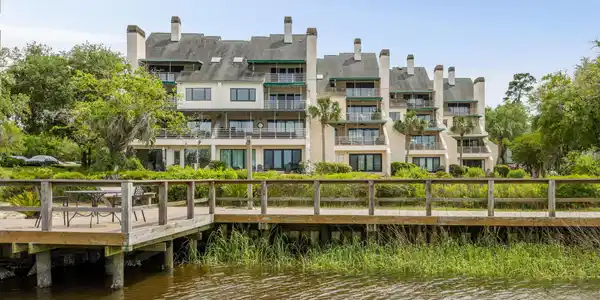 150 Wappoo Creek Drive # 15, Charleston SC 29412