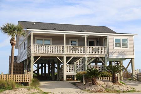 208 Palmetto Boulevard, Edisto Island SC 29438