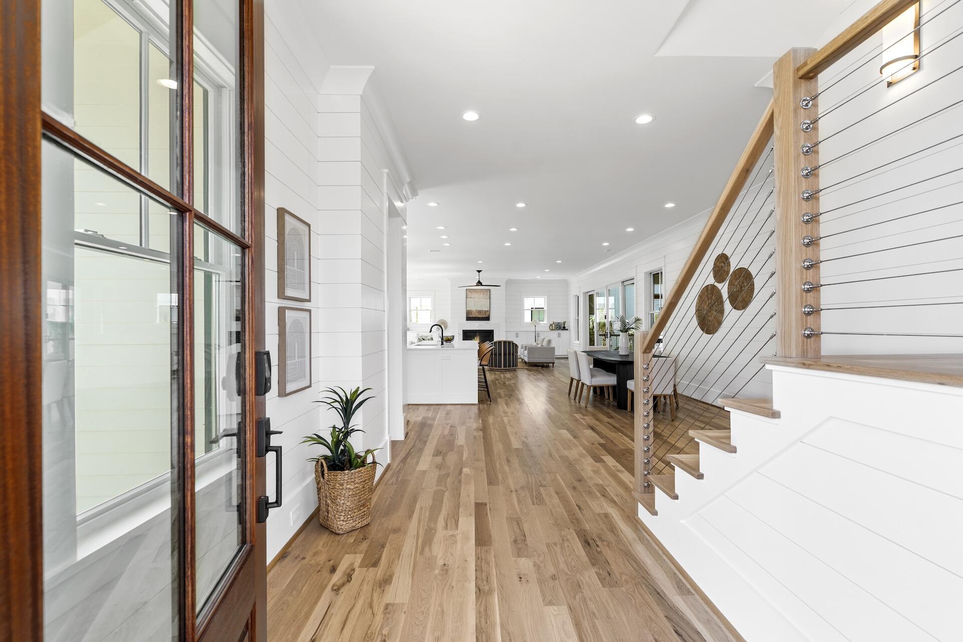 Image 4: Foyer 1