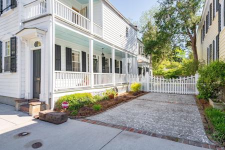 26 Gadsden Street