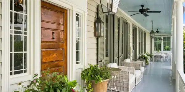 Image 3: Front Entry