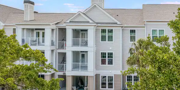 130 River Landing