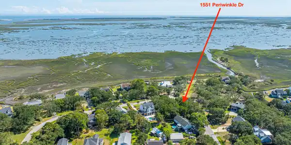 Image 2: 1551PeriwinkleDr018