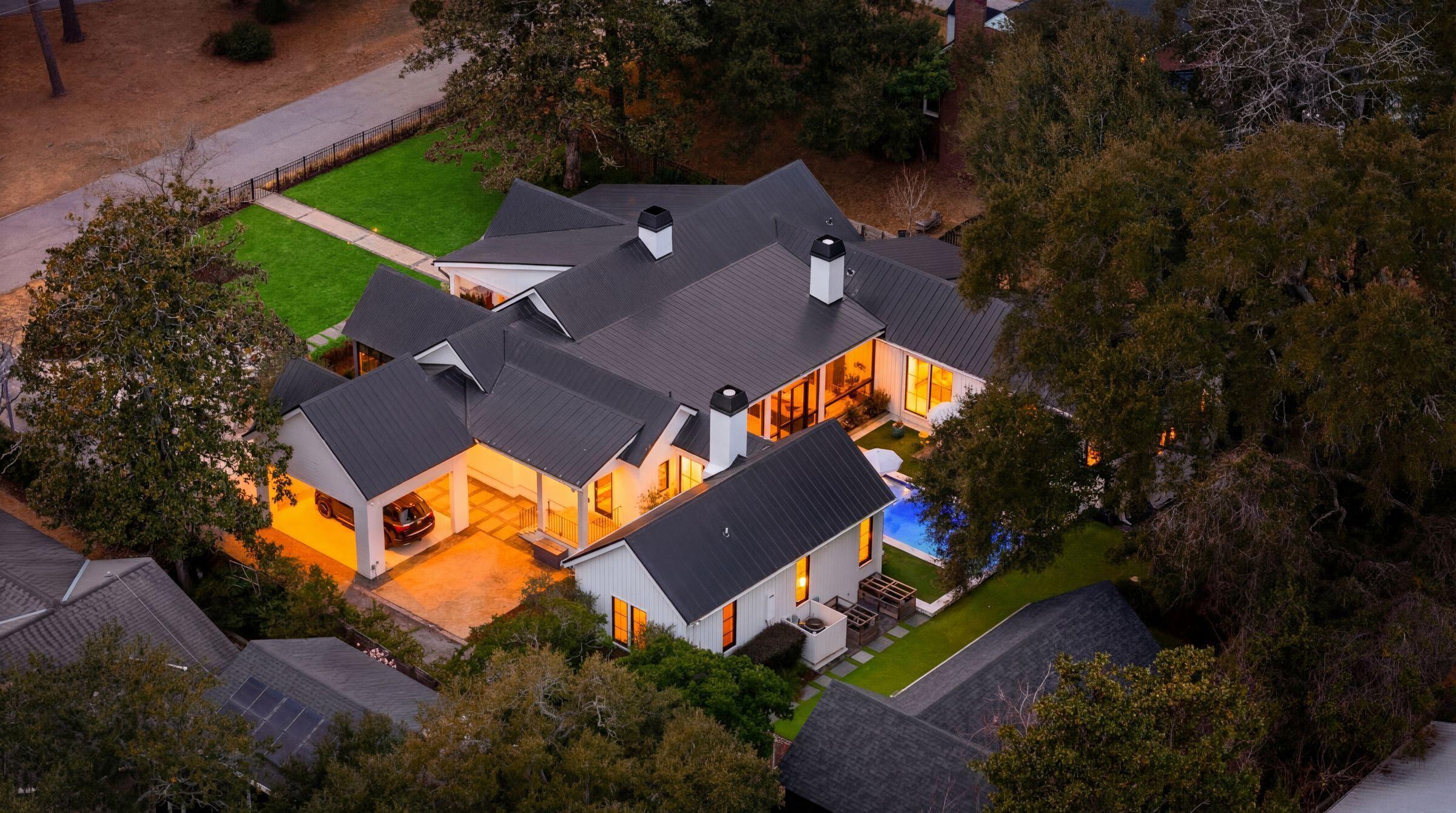 Image 1: 1027LakeviewDr-KeenEyeMarketing-012