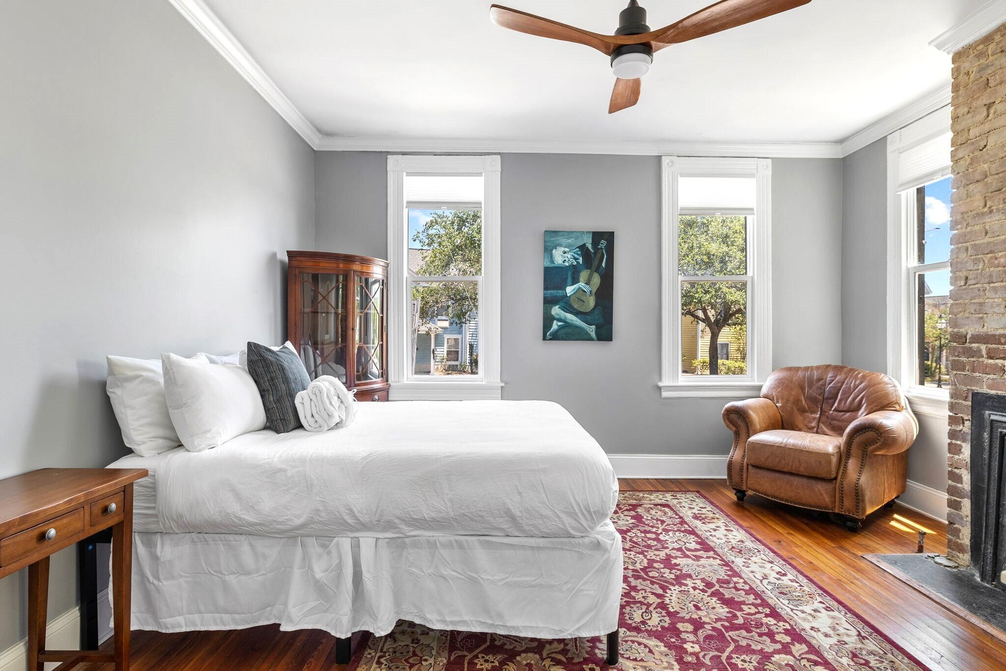 Image 3: 2-web-or-mls-002-695KingSt-Charleston-SC