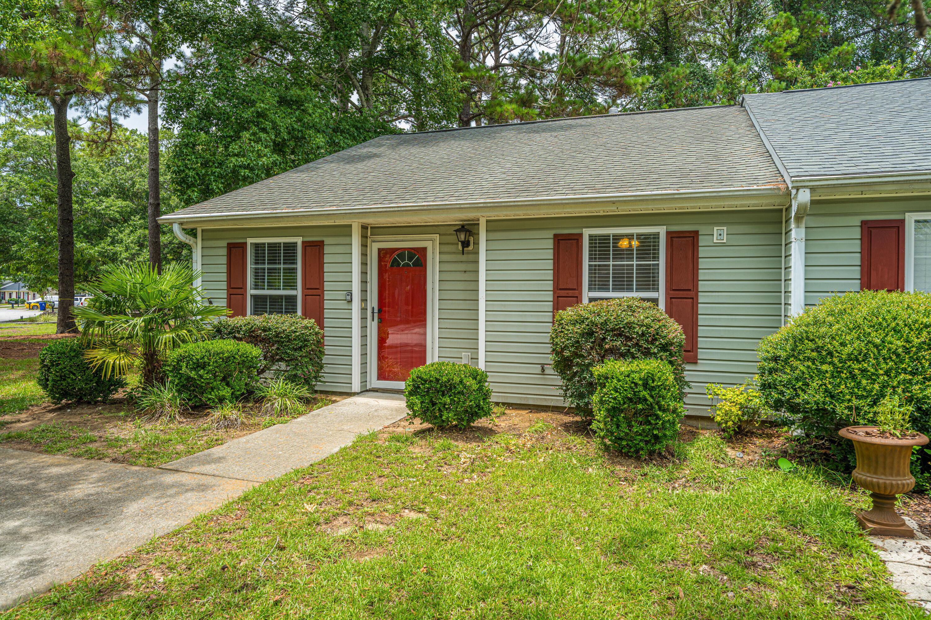 Image 1: End-Unit Townhome