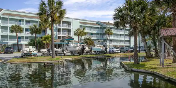 Image 2: 134 Marsh View Villas
