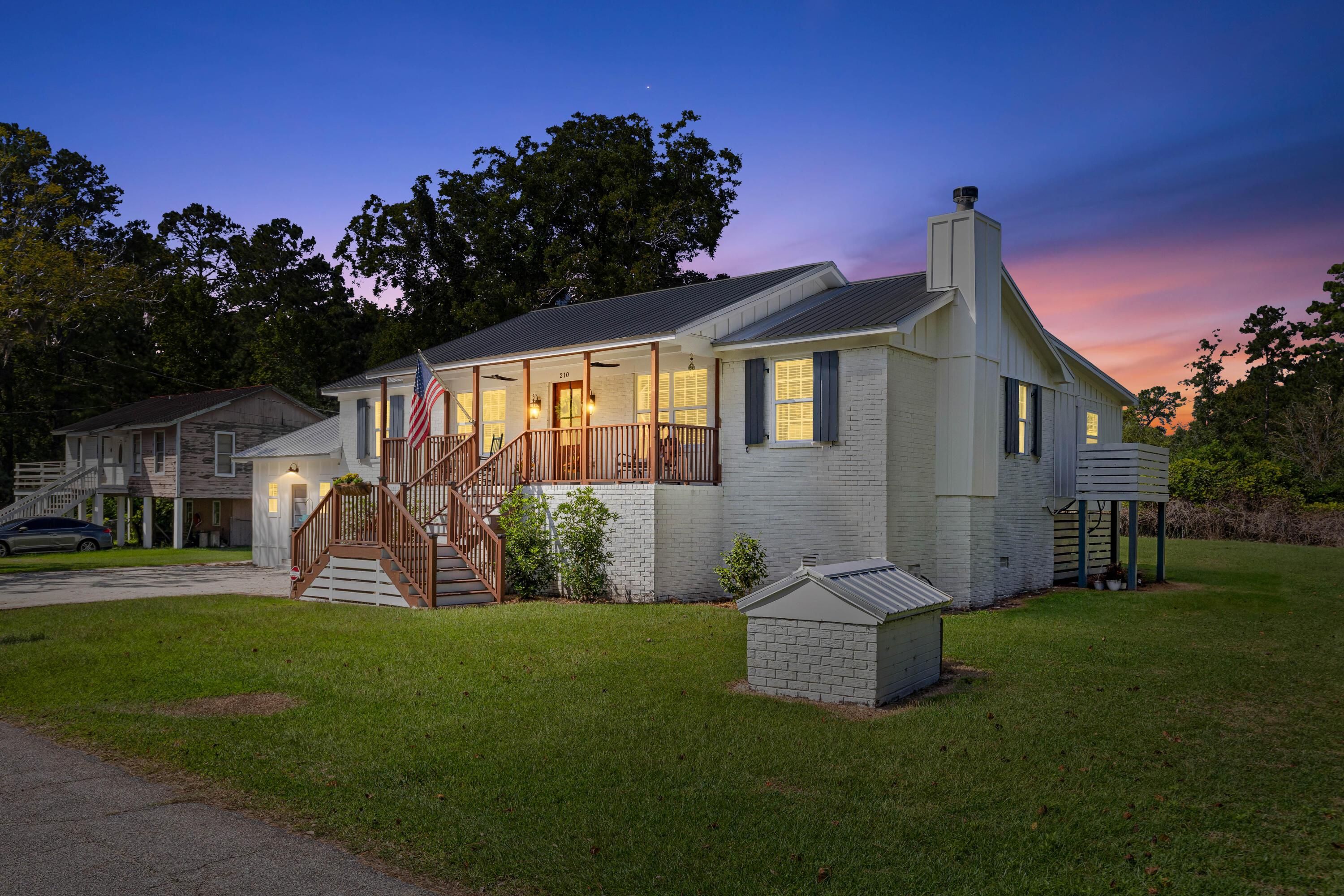 Image 3: 210-Cassena-43