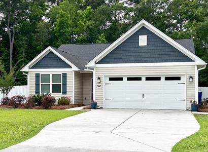960 Leonard Drive