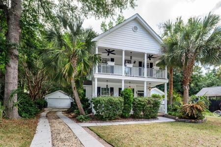 1764 Hickory Knoll Way