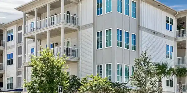 320 Longshore Street