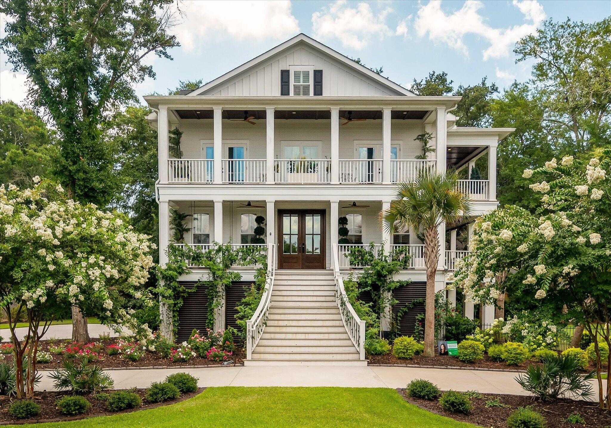 Image 1: 01-1801 Lady Jordan_e_Lowcountry_Exposur