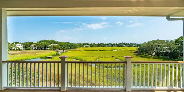 Image 3: 813HarbourWatchCt-KeenEyeMarketing-063