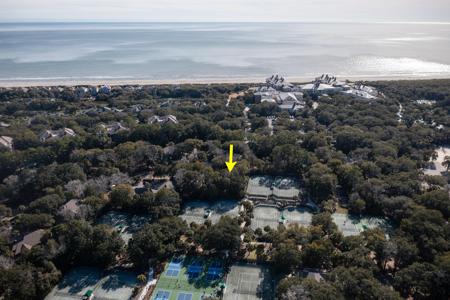 4794 Tennis Club Villas