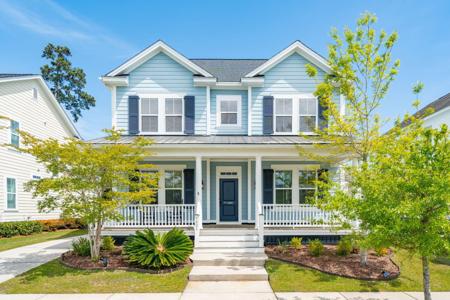 1601 Bourne Crossing