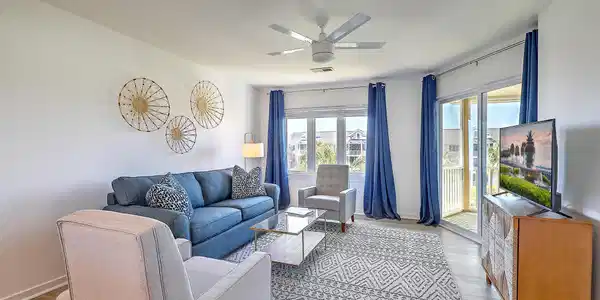 9000 Palmetto Dr