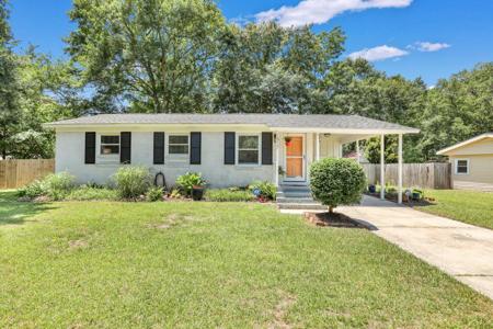1517 Westridge Circle