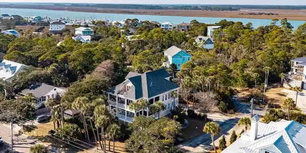 Image 3: 02-802 W Ashley_d_Lowcountry_Exposure-10