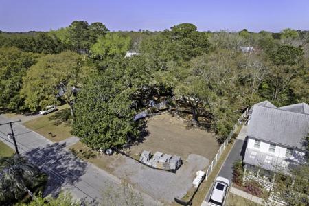 1428 Goblet Avenue