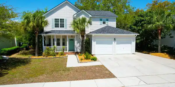 1006 Wayfarer Lane