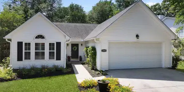 1048 Wayfarer Lane