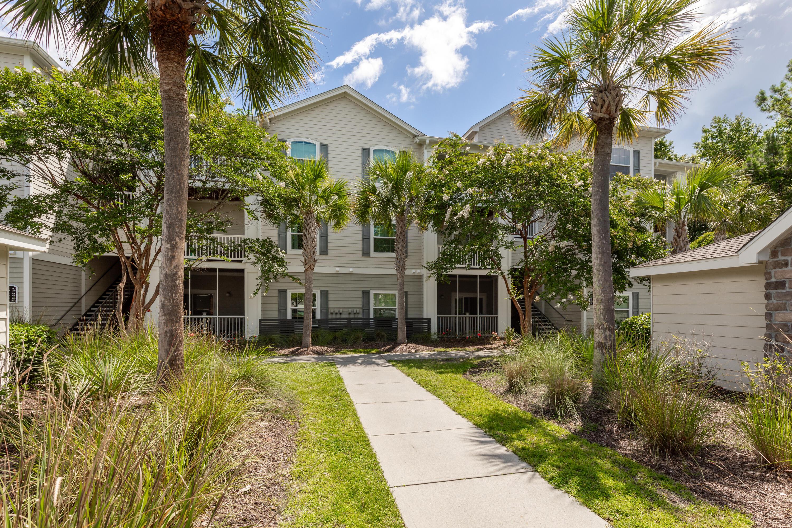 Image 4: 110 Park West