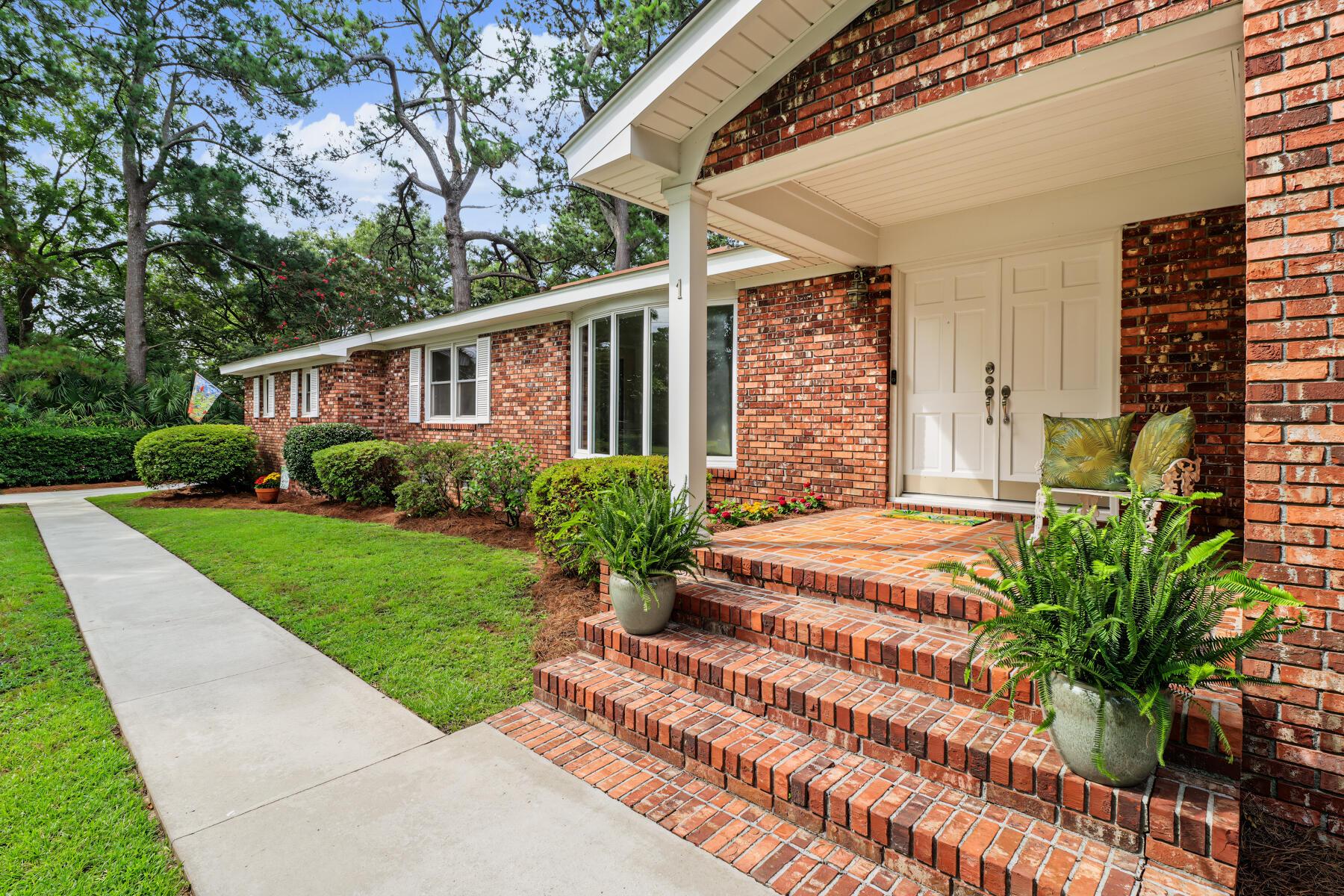 Image 4: Front Porch