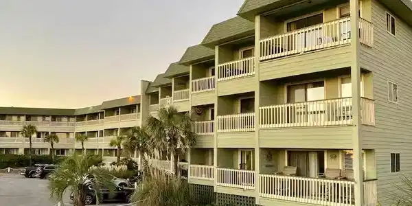 1300 Ocean Boulevard