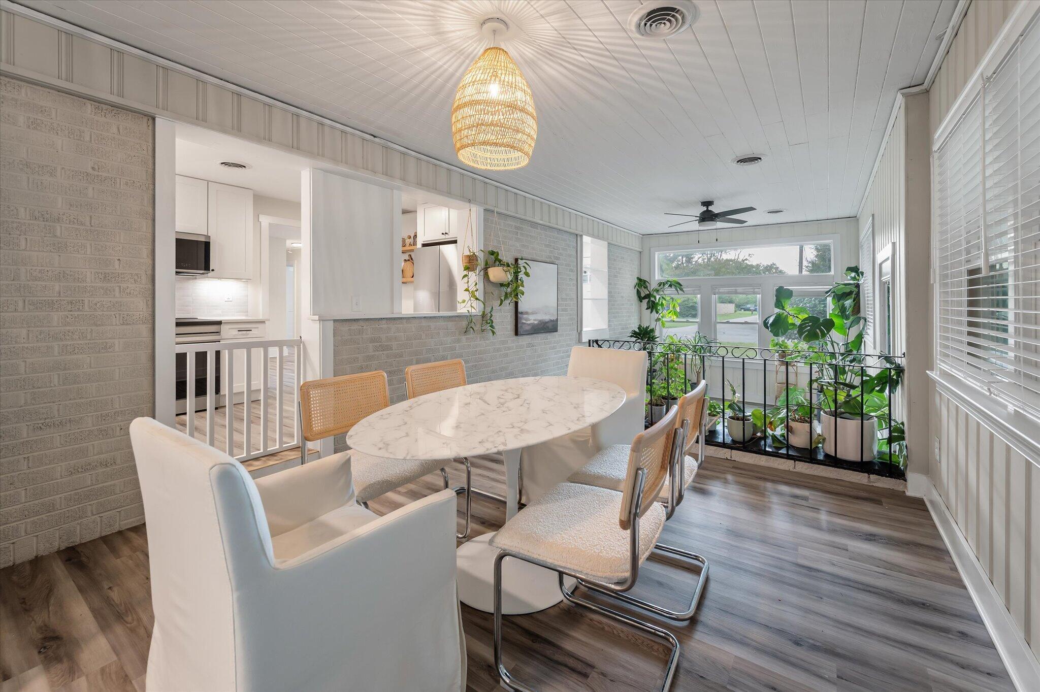Image 2: 18-818 W Madison_i_Lowcountry_Exposure-2