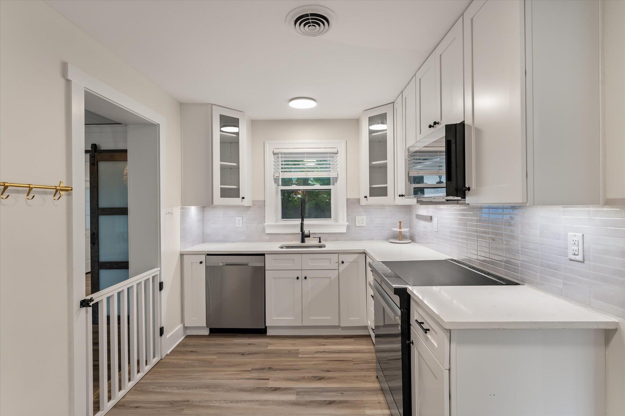 Image 3: 16-818 W Madison_i_Lowcountry_Exposure-1
