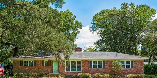1616 Holton Place