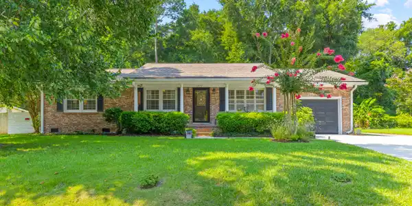 1277 Hampshire Road