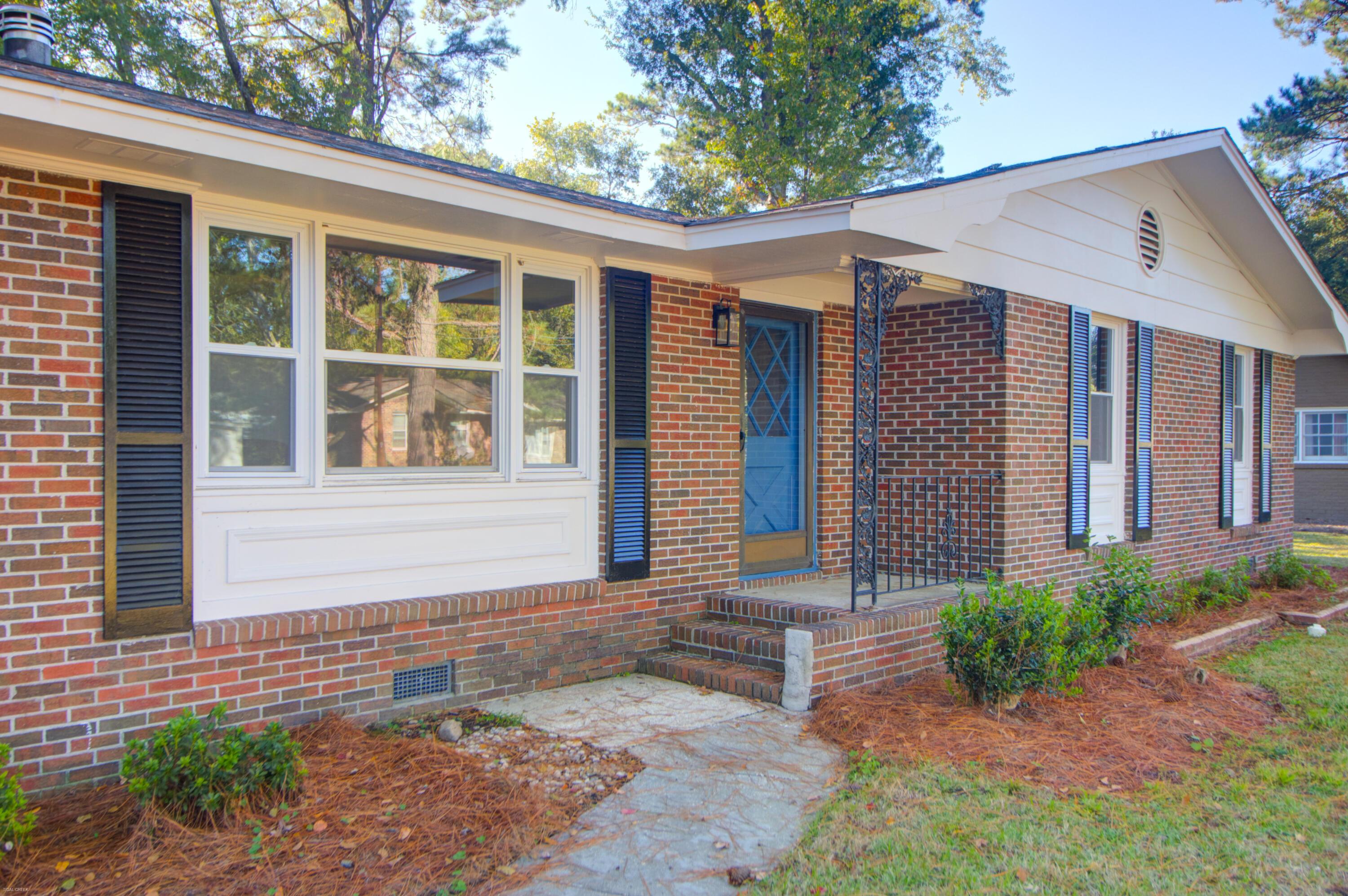 Image 2: Front of House