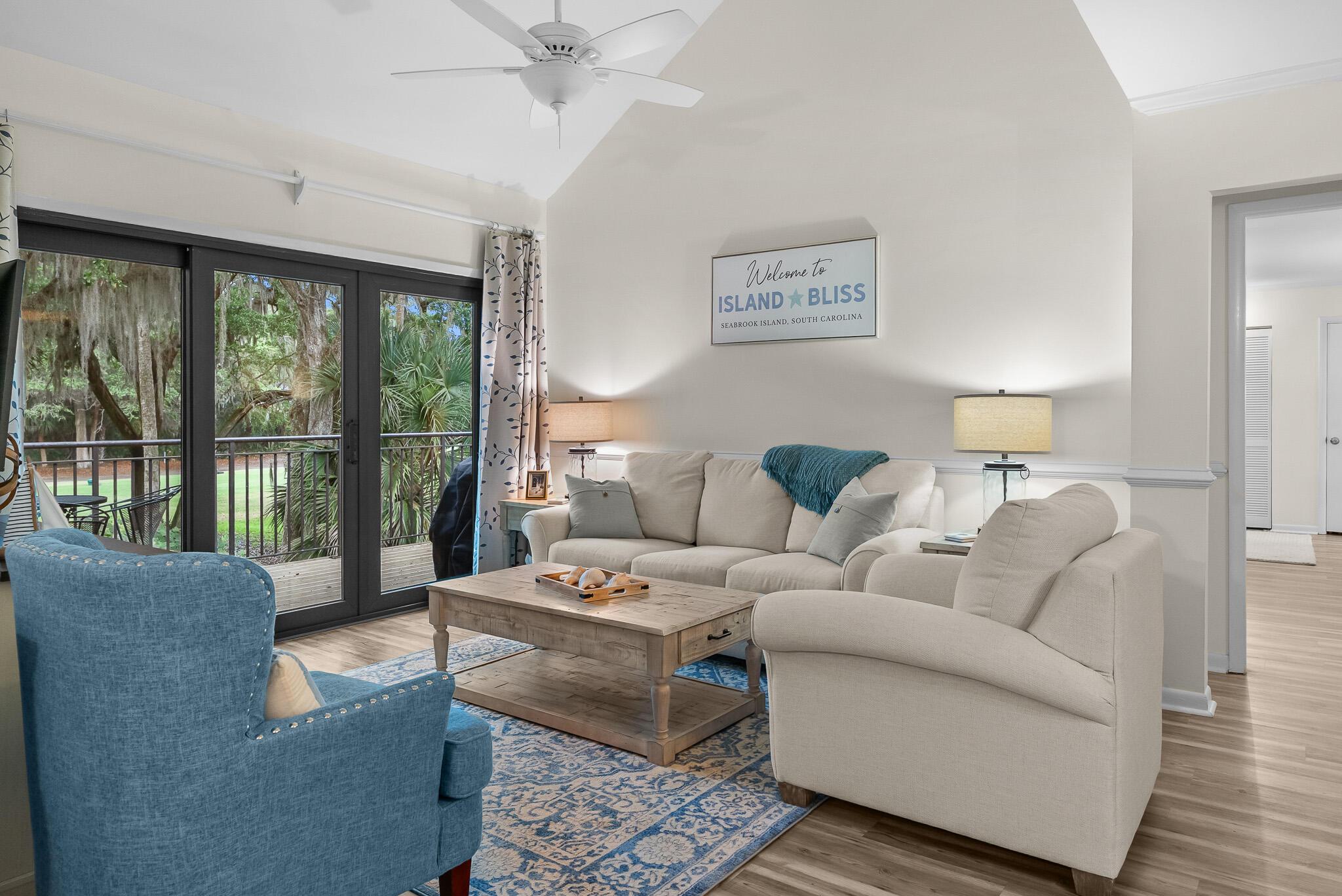Image 3: Living Room to deck