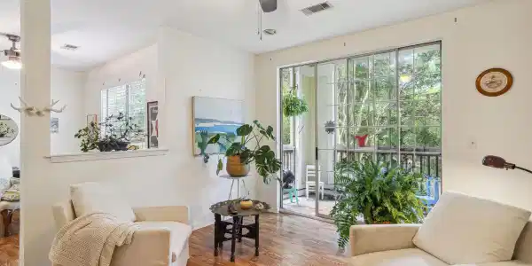1600 Long Grove Drive