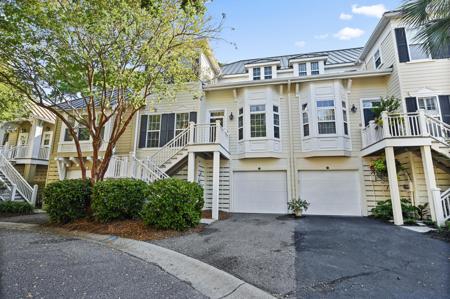 1924 Grandview Court