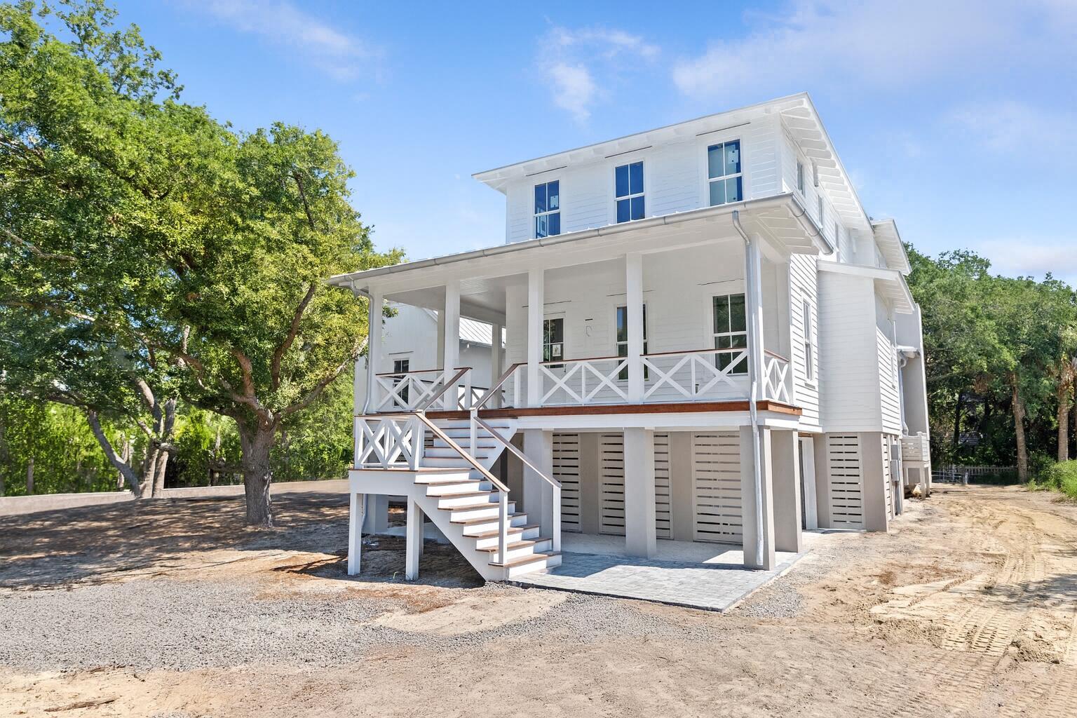 Image 3: 2923 Middle St Sullivans Island