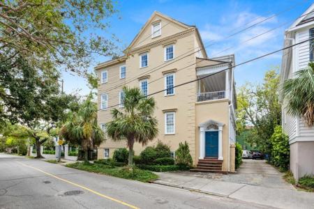 65 Vanderhorst Street
