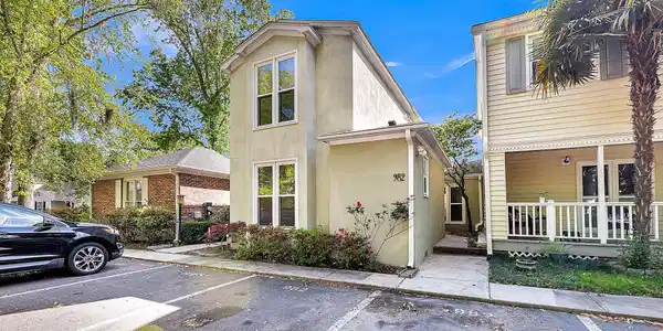 982 Harbor Oaks Drive